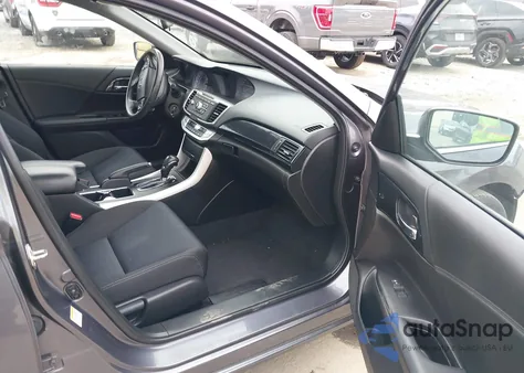 2015 Honda Accord Sport z USA, uszkodzony, nr VIN 1HGCR2F59FA265084